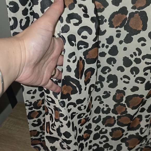New Designer Animal Leopard Print Long Sleeve Dress - Picture 5 of 9